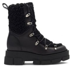 Trzewiki Badura. Czarne botki damskie Badura, bez obcasa, na słupku, bez zapięcia. Za 449.99 zł.