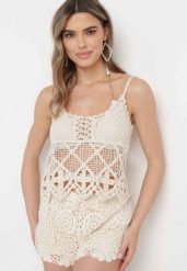 Beżowy Bawełniany Top Boho w Szydełkowym Stylu Janeila. Brązowe bluzki damskie Born2be, na lato, z aplikacjami, z bawełny, boho, bez kołnierzyka, bez ramiączek. Za 79.99 zł.