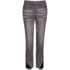 Dżinsy ze stretchem i koronką bonprix szary denim. Szare jeansy damskie bonprix. Za 139.99 zł.