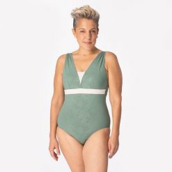 Strój jednoczęściowy damski Decathlon Aquakokoon kompatybilny z protezą piersi. Brązowe kostiumy jednoczęściowe damskie Decathlon, l, bez wzorów, z materiału, sportowe, na fitness i siłownię. Za 179.99 zł.