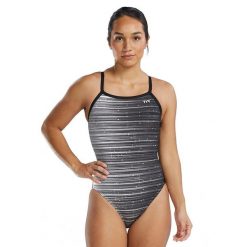 Strój Kąpielowy Tyr Diamondfit Durafast Elite Speedwarp – Tytanowy – Rozmiar 30. Szare kostiumy jednoczęściowe damskie TYR, bez wzorów, sportowe, do pływania. Za 899.40 zł.