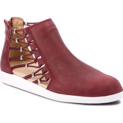 Botki EMU AUSTRALIA - Melina W11754 Rich Red. Botki damskie marki Emu Australia. W wyprzedaży za 329.00 zł.