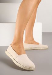 Beżowe Espadryle Vices na Podeszwie Zdobionej Plecionką Sesoriela. Brązowe espadryle damskie Renee, na lato, z aplikacjami, z jeansu, bez obcasa, bez zapięcia. Za 54.99 zł.