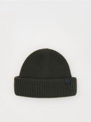 Czapka beanie z dodatkiem wełny - ciemnozielony. Zielone czapki i kapelusze męskie Reserved, bez wzorów, z wełny. W wyprzedaży za 45.99 zł.