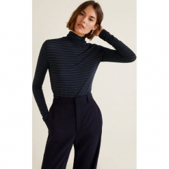 Mango - Bluzka Lux. Czarne bluzki damskie Mango, z aplikacjami, z dzianiny, casualowe, z golfem. Za 69.90 zł.