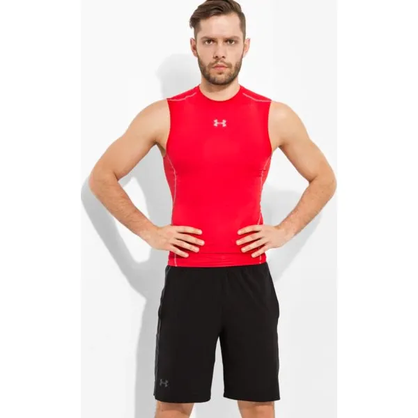 Under Armour Tank Hg Sl , czerwony, rozmiar XL. Czerwone t-shirty męskie Under Armour, l, bez wzorów, z materiału, bez kołnierzyka. W wyprzedaży za 89.99 zł.