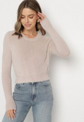 Beżowy Krótki Sweter Puchaty Dindra. Brązowe swetry damskie Born2be, bez wzorów, z dzianiny, bez kołnierzyka, bez ramiączek, krótkie, bez kaptura. Za 39.99 zł.