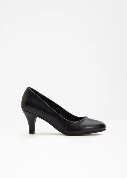 Czółenka. Czarne czółenka damskie bonprix, bez wzorów, bez obcasa, bez zapięcia. Za 124.99 zł.