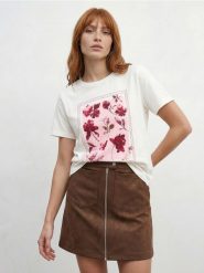 Bawełniana koszulka z kwiatowym nadrukiem - kremowy. Białe t-shirty damskie Sinsay, l, bez wzorów, z bawełny, bez kołnierzyka. Za 25.99 zł.