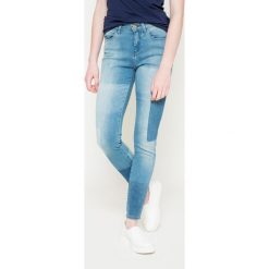 Wrangler - Jeansy High Rise Skinny Indigo Rules. Niebieskie jeansy damskie Wrangler. W wyprzedaży za 269.90 zł.