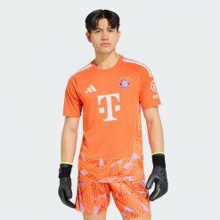 Koszulka bramkarska FC Bayern 26/27. Białe koszulki sportowe męskie Adidas, l, bez wzorów, z materiału, bez kołnierzyka, bez ramiączek, do piłki nożnej, climacool (adidas). Za 439.00 zł.