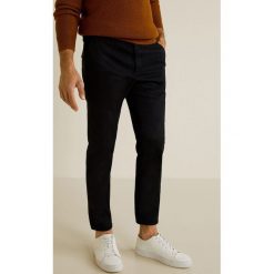 Mango Man - Spodnie Prato4. Spodnie materiałowe męskie marki Mango Man. Za 139.90 zł.