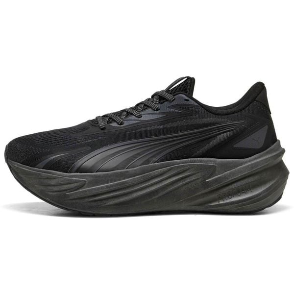 Buty sportowe Puma Maxima Pro. Czarne obuwie sportowe damskie Puma, bez wzorów, z materiału, trekkingowe. Za 490.00 zł.