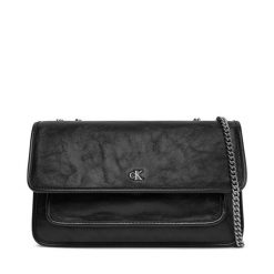 Torebka Calvin Klein Jeans. Czarne torebki do ręki damskie Calvin Klein Jeans, bez wzorów, z jeansu, wizytowe, bez dodatków. Za 349.99 zł.