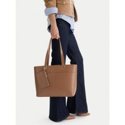 Torebka MEXX. Brązowe torebki do ręki damskie Mexx, bez wzorów, klasyczne, bez dodatków. Za 199.99 zł.