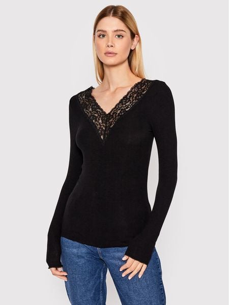 Pieces Bluzka Siri 17095374 Czarny Tight Fit. Czarne bluzki damskie Pieces, xs, bez wzorów, z wiskozy, bez kołnierzyka, bez ramiączek. Za 99.99 zł.