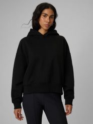 4F Bluza dresowa regular z kapturem damska - czarna S. Czarne bluzy damskie 4f, s, bez wzorów, z dresówki, z kapturem. Za 159.99 zł.