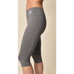Umbro Legginsy W 3/4 Grisaille M. Brązowe legginsy sportowe damskie Umbro. W wyprzedaży za 51.00 zł.