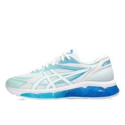 Buty do chodzenia dla dorosłych ASICS Gel-Quantum 360 VIII Blanc Azul Bleu. Niebieskie obuwie sportowe damskie Asics, bez wzorów, z materiału, trekkingowe. Za 1,214.44 zł.
