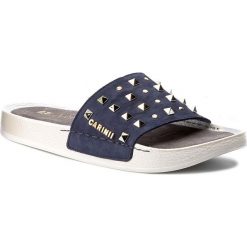 Klapki CARINII - B3988 690-000-000-C37. Niebieskie klapki damskie Carinii, z nubiku. W wyprzedaży za 149.00 zł.