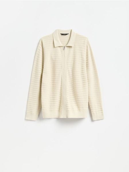 Rozpinany kardigan - beżowy. Brązowe kardigany męskie Reserved, l, bez wzorów, z bawełny. Za 139.99 zł.