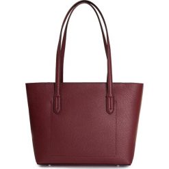 Torebka DKNY - Noho Ew Tote Pebble R92AHC35 8Fd Bld Red/Fatigue. Czerwone torebki do ręki damskie DKNY, bez wzorów, ze skóry, klasyczne, bez dodatków. W wyprzedaży za 639.00 zł.