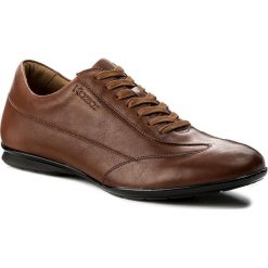 Półbuty KAZAR - Akron 32652-01-02 Brązowy. Brązowe półbuty na co dzień męskie Kazar, ze skóry. W wyprzedaży za 339.00 zł.