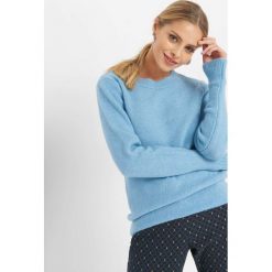 Puszysty sweter. Niebieskie swetry damskie Orsay, z dzianiny, z okrągłym kołnierzem. Za 79.99 zł.