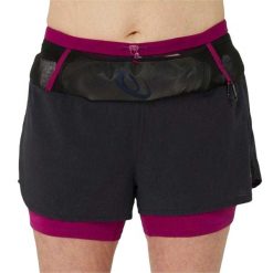 Shorty Damskie 2 W 1 Fujitrail. Czarne szorty sportowe damskie Asics, bez wzorów, sportowe, trekkingowe. Za 445.99 zł.