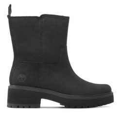 Botki Timberland. Czarne botki damskie Timberland, bez obcasa, na słupku, bez zapięcia. Za 679.99 zł.