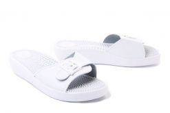SANITAL FLEX KF-01 biały, klapki, fakirki damskie. Białe klapki damskie Sanital-Flex, bez wzorów, bez obcasa. Za 84.99 zł.