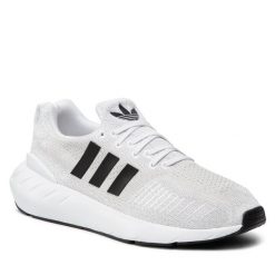 Sneakersy adidas. Zielone półbuty chłopięce Adidas, bez wzorów, bez zapięcia. Za 219.99 zł.