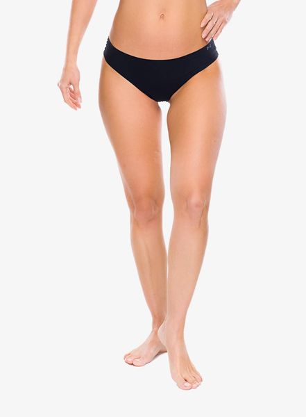 Majtki termoaktywne damskie Under Armour UA Pure Stretch No Show Bikini 3 Pack. Czarne bielizna termoaktywna damska Under Armour, m, bez wzorów, z elastanu, bez ramiączek. Za 139.99 zł.