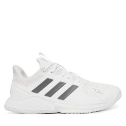 Buty halowe adidas. Białe obuwie sportowe damskie Adidas, bez wzorów. Za 296.99 zł.