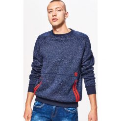 Sweter o kroju bluzy - Granatowy. Niebieskie swetry przez głowę męskie Cropp. Za 89.99 zł.