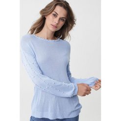 Niebieski Sweter Pinky Promise. Niebieskie swetry damskie Born2be, l, bez wzorów, prążkowane, bez kołnierzyka, bez ramiączek, długie, bez kaptura. Za 49.99 zł.