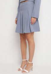 Niebieska Spódnica w Delikatne Paski o Rozkloszowanym Kroju z Plisami Redamara. Niebieskie spódnice damskie Born2be, l, bez wzorów, eleganckie, mini, plisowane. Za 74.99 zł.