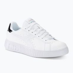 Buty damskie Diadora Step P Twinkle. Białe obuwie sportowe damskie Diadora, bez wzorów, z gumy. Za 299.99 zł.
