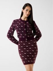 Guess Kardigan 167535 Bordowy Classic Fit. Czerwone kardigany damskie Guess, xxl, z aplikacjami, bez kołnierzyka, bez ramiączek, bez kaptura. Za 435.00 zł.