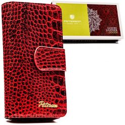 Czerwony portfel damski ze skóry naturalnej zamykany na suwak i zatrzask, wyposażony w system RFID - Peterson. Czerwone portfele damskie Peterson, bez wzorów, ze skóry. Za 139.99 zł.