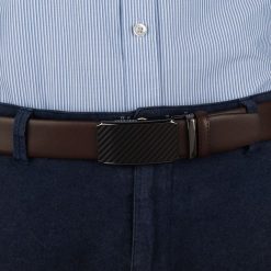 Pasek męski skórzany 3,5 cm klamra automatyczna Beltimore brązowy 02-601 : Kolory - brązowy, beżowy, Rozmiar pasków - r.110-125 cm. Brązowe paski damskie bez wzorów, ze skóry, wizytowe. Za 64.99 zł.
