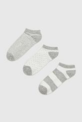 3 pack skarpetek. Skarpety damskie MOODO, bez wzorów, z bawełny. Za 34.99 zł.