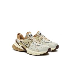 Nike V2K Run Light Orewood Brown. Brązowe klapki damskie Nike, bez wzorów, z meshu, bez obcasa. Za 1,180.67 zł.