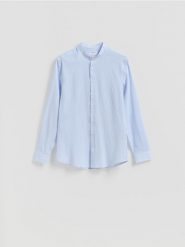 Koszula slim ze stójką - jasnoniebieski. Niebieskie koszule męskie Reserved, l, bez wzorów, z bawełny, bez kołnierzyka, bez ramiączek. Za 129.99 zł.