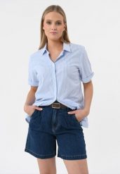 Szorty jeansowe E-LEXIA. Niebieskie szorty sportowe damskie Volcano, m, bez wzorów, z jeansu, eleganckie. Za 149.99 zł.