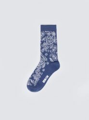 Skarpety męskie z wzorem paisley niebieskie Bandero 401. Niebieskie skarpety męskie Big Star, bez wzorów, z bawełny. Za 19.99 zł.
