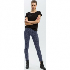 Dżinsy "Alan" - Skinny fit - w kolorze granatowym. Niebieskie jeansy damskie Cross Jeans. W wyprzedaży za 127.95 zł.