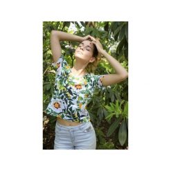 T-shirt damski BIAŁY. Białe t-shirty damskie Dzieńdobry, z nadrukiem, z bawełny, z klasycznym kołnierzykiem. Za 99.00 zł.