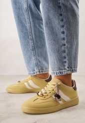 Żółte Sneakersy w Stylu Tenisówek z Koralikami Charnara. Żółte obuwie sportowe damskie Born2be, z aplikacjami, z dresówki, tenisowe. Za 99.99 zł.