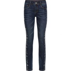 Dżinsy Skinny z haftem bonprix ciemny denim. Jeansy damskie marki DOMYOS. Za 79.99 zł.